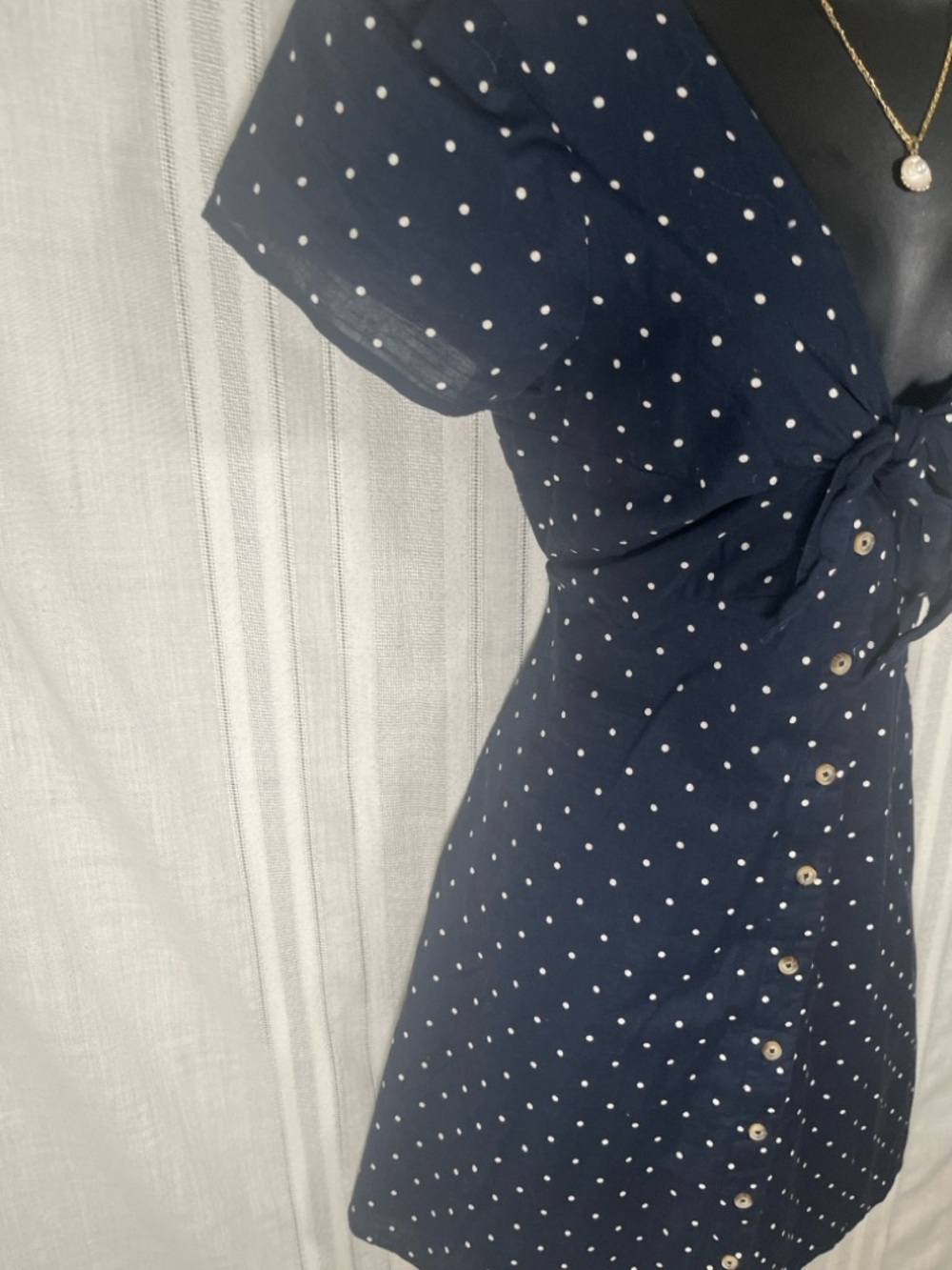 Abercrombie & Fitch Navy Polka Dot Tie Front Dress Size M Button Front Pockets - Picture 4 of 8